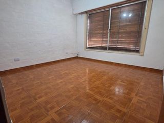 Foto 13 de PH en  Alquiler de 3 ambientes Lomas de Zamora oeste
