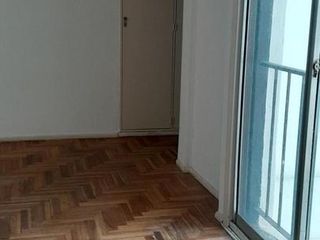 Foto 8 de 2 Ambientes muy luminoso con cochera fija - Barrio La Imprenta