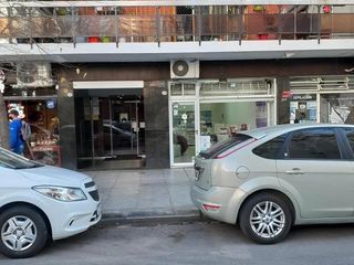Foto 1 de 2 Ambientes muy luminoso con cochera fija - Barrio La Imprenta