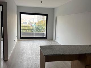Foto 5 de TRES AMBIENTES en VENTA a ESTRENAR . MOLDES al 900 . COLEGIALES