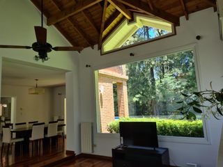Foto 17 de Alquiler-Expectacular casa-Country La Deseada- Ezeiza-Pileta-Parrilla-Cocheras-3 dormitorios