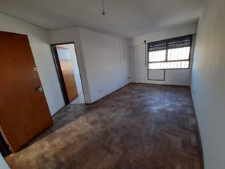 Foto 2 de Departamento en  ALQUILER DE DOS DORMITORIOS FRENTE AL BUEN PASTOR