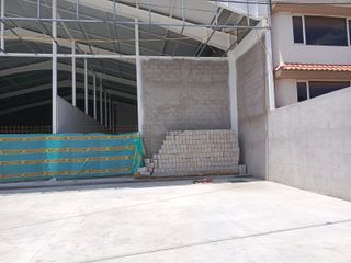 Foto 1 de GALPON EN RENTA. IDEAL PARA EMPRESAS. SECTOR IZAMBA AMBATO