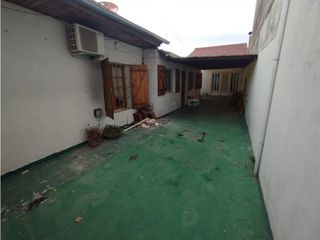 Foto 22 de CHALET EN M. MORENO