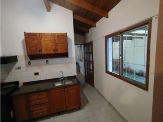 Foto 16 de CHALET EN M. MORENO