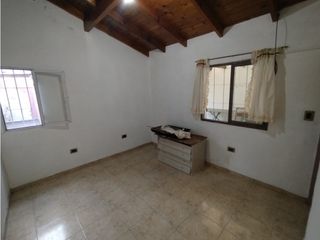 Foto 12 de CHALET EN M. MORENO