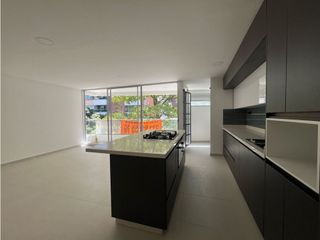 Foto 2 de VENTA APTO EN LAURELES