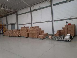 Foto 2 de BODEGA EN ARRIENDO, SECTOR GILMAR