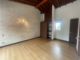 Foto 11 de CASA EN ARRIENDO SECTOR LOMA DEL ATRAVESADO - ENVIGADO