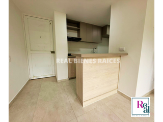 Foto 2 de Apartamento en Arriendo – 3er Piso con Ascensor | Unidad Abierta
