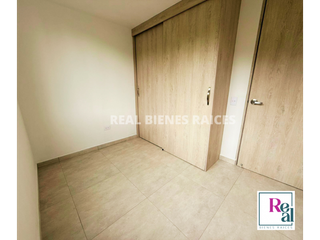 Foto 11 de Apartamento en Arriendo – 3er Piso con Ascensor | Unidad Abierta