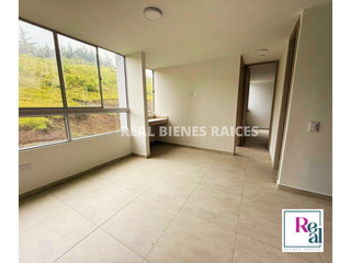 Foto 8 de Apartamento en Arriendo – 3er Piso con Ascensor | Unidad Abierta