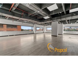 Foto 1 de OFICINA EN ARRIENDO, WORLD TRADE CENTER