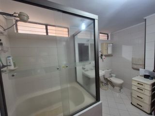 Foto 10 de Vendo Apartamento En Edificio Piso 7 Santa Monica