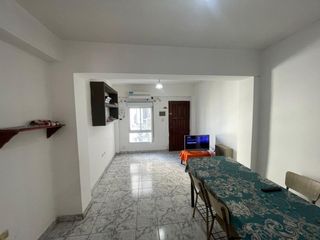 Foto 10 de DEPARTAMENTO EN VENTA - PLENO CENTRO - PERU AL 200