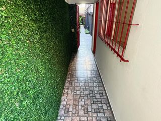 Foto 3 de Casa en  alquiler de tres ambientes y jardin propio