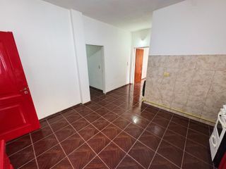 Foto 13 de Casa en  alquiler de tres ambientes y jardin propio