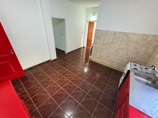 Foto 12 de Casa en  alquiler de tres ambientes y jardin propio
