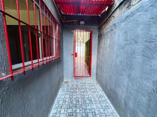 Foto 5 de Casa en  alquiler de tres ambientes y jardin propio