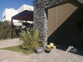 Foto 6 de Increible Casa  en alquiler temporario!- Benavidez