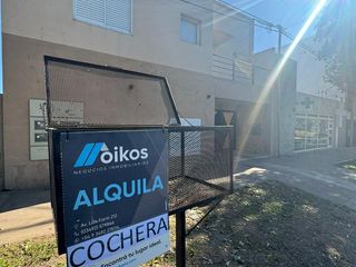 Foto 3 de Cochera en  alquiler en calle Sacripanti zona Profesorado.
