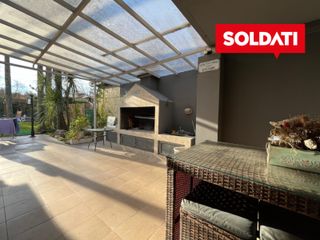 Foto 7 de Casa en venta en Los Laureles - apta credito