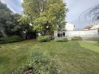 Foto 23 de Venta - Casa de Nivel Gerencial en Zona Centro - C094