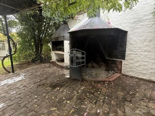 Foto 24 de Venta - Casa de Nivel Gerencial en Zona Centro - C094