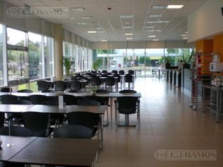 Foto 16 de Alquiler de oficina de 498 m2 en Vicente López