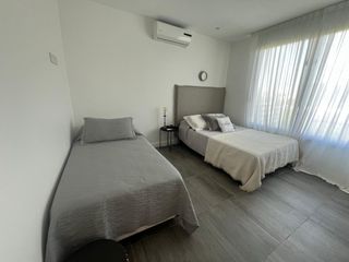 Foto 10 de ALQUILER TEMPORAL, CASA, SAN SEBASTIAN, AREA 12, FONDO LIBRE