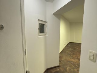 Foto 1 de Departamento en Alquiler de 1 dormitorio - Nueva Córdoba, frente parque Sarmiento