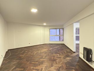 Foto 2 de Departamento en Alquiler de 1 dormitorio - Nueva Córdoba, frente parque Sarmiento