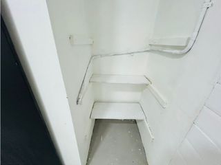 Foto 12 de Guayaquil Urdesa, Local Comercial  en Renta, 61m2, 1 Ambiente
