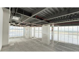 Foto 2 de La Kennedy, Oficina en Venta, 303m2, 2 Ambientes