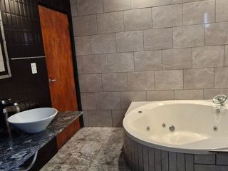 Foto 58 de Venta Casa 4 AMB con pileta en Matheu APTO CRÉDITO