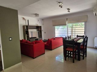 Foto 4 de Venta Casa 4 AMB con pileta en Matheu APTO CRÉDITO