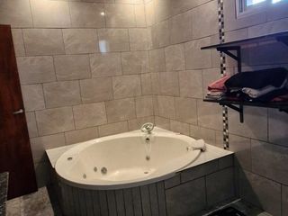 Foto 57 de Venta Casa 4 AMB con pileta en Matheu APTO CRÉDITO