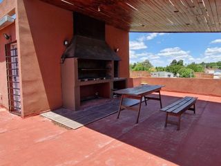Foto 9 de Venta Casa 4 AMB con pileta en Matheu APTO CRÉDITO