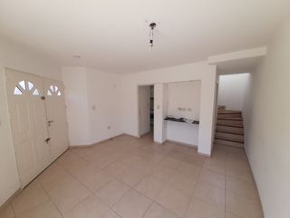 Foto 5 de Duplex en alquiler en Haedo Chico