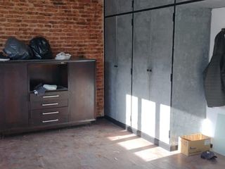 Foto 3 de Casa en alquiler de 3 dormitorios c/ cochera en Morón