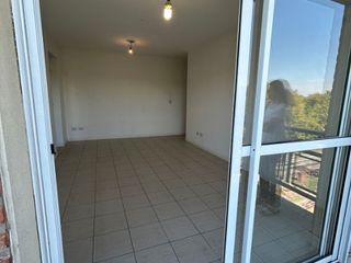Foto 6 de Departamento en alquiler en Tigre Centro