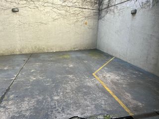 Foto 2 de OPORTUNIDAD! VENTA COCHERA DESCUBIERTA - V URQUIZA