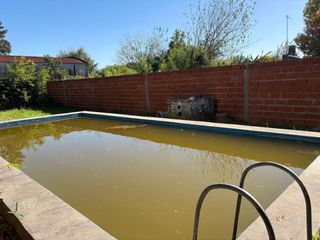 Foto 9 de VENTA CASA A RECICLAR CON PILETA EN MASCHWITZ