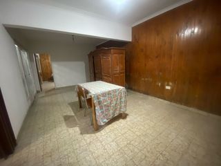 Foto 4 de PH EN VENTA, 1 DORMITORIO CON PATIO, TOLOSA