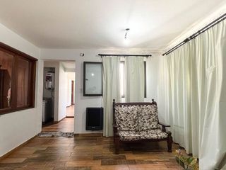 Foto 6 de Venta CASA de 4 ambientes - Lote 800 m²