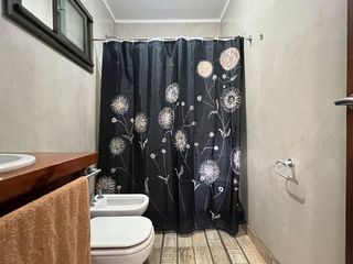 Foto 13 de Venta CASA de 4 ambientes - Lote 800 m²