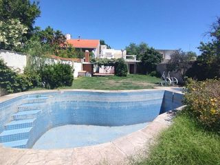 Foto 1 de Venta de Casa, PLENO CENTRO de San Martín, Mendoza