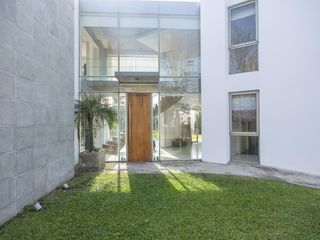 Foto 5 de Casa moderna de diseño único en Roble Joven - Pilar