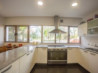 Foto 10 de Casa moderna de diseño único en Roble Joven - Pilar