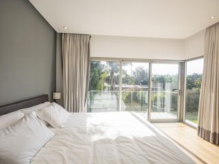 Foto 27 de Casa moderna de diseño único en Roble Joven - Pilar